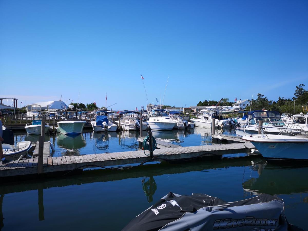 Bay Watch Hotel And Marina Hampton Bays Eksteriør bilde